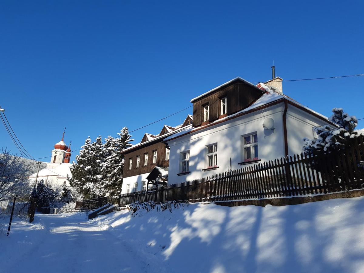 Chata Nová Seninka Staré Město Esterno foto